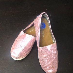 Pink sequin kids Tom's shoes